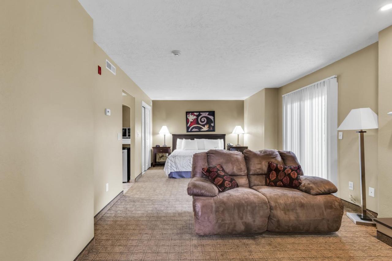 Suite at Eastland Suites Extended Stay Hotel & Conference Center