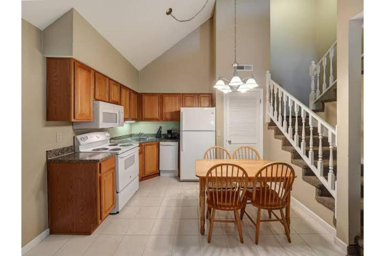 Deluxe Suite at Eastland Suites Extended Stay Hotel & Conference Center