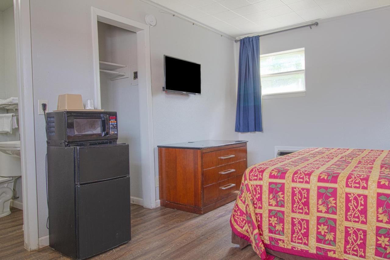  | OYO Hotel McAlester OK S Main St