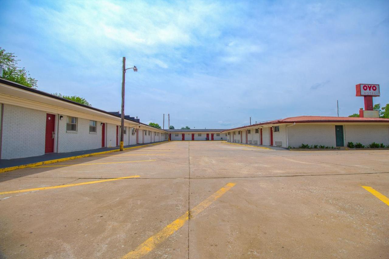  | OYO Hotel McAlester OK S Main St