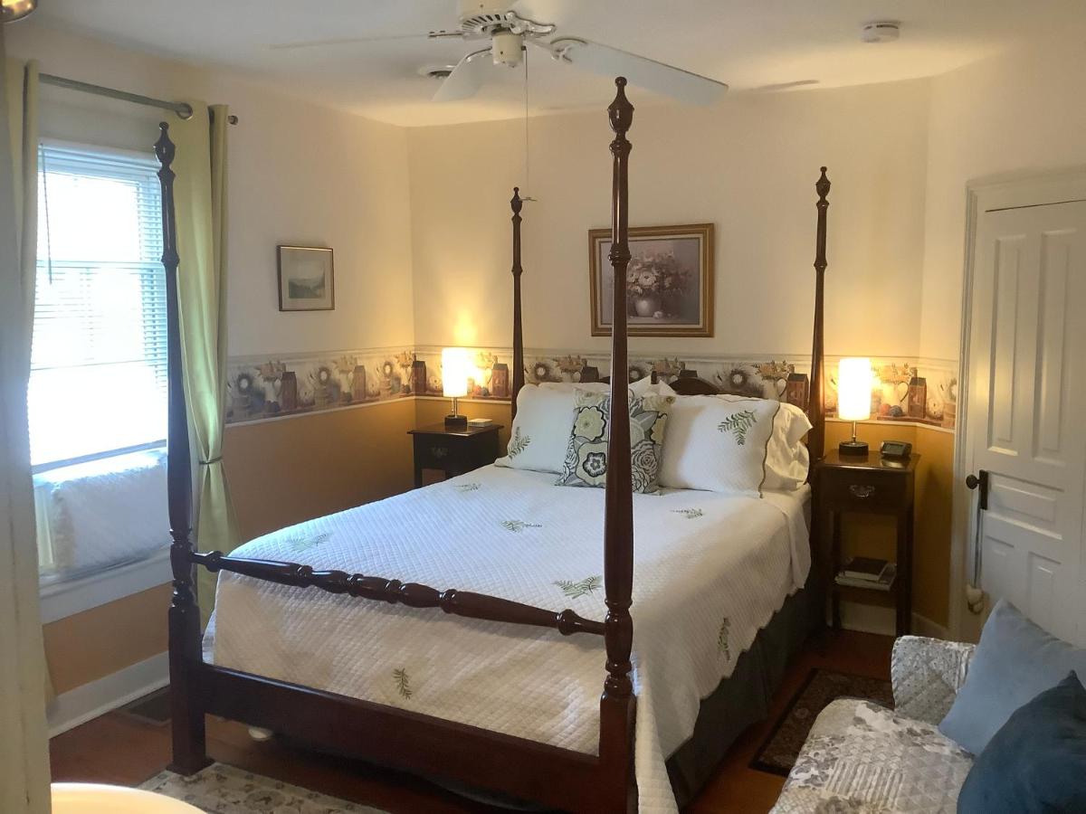 | Terrell House B&B
