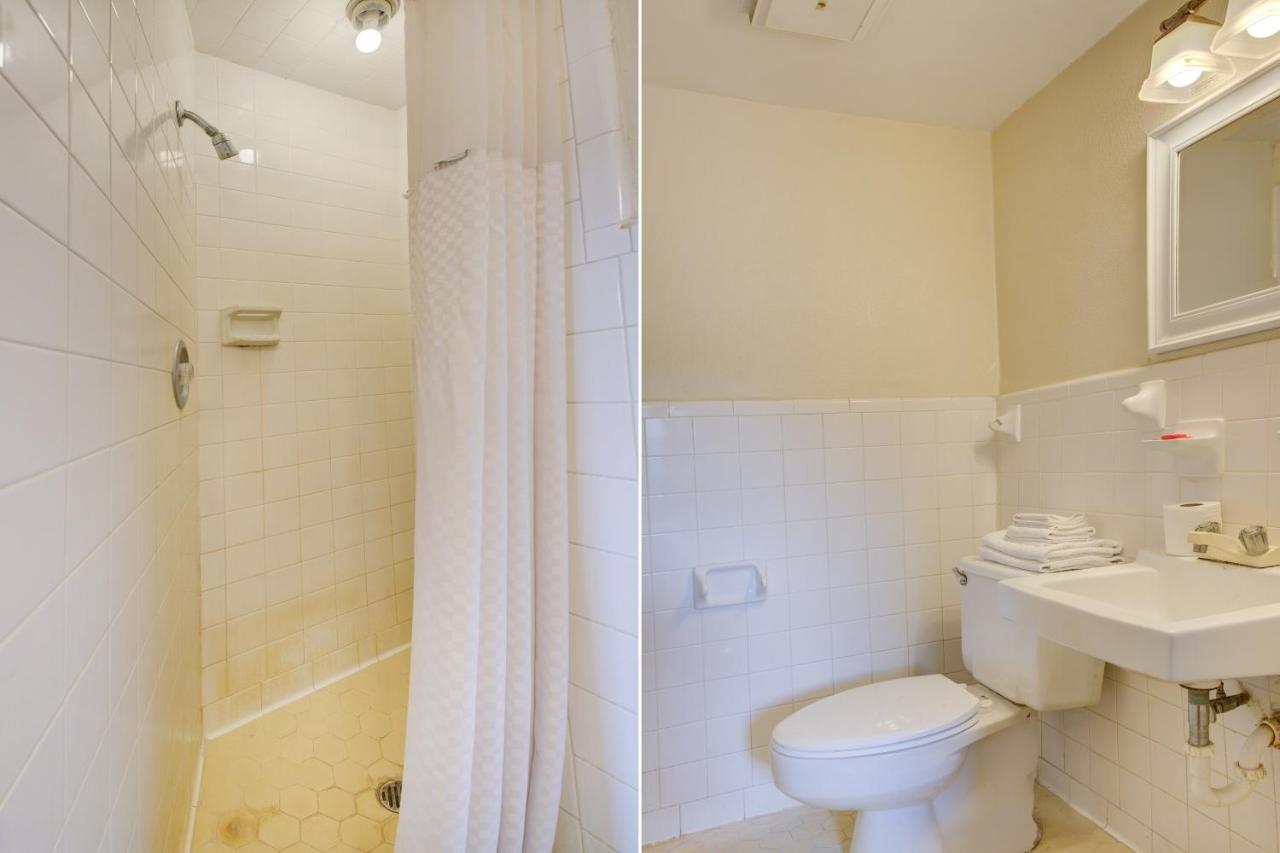 | OYO Hotel Douglas GA US-441