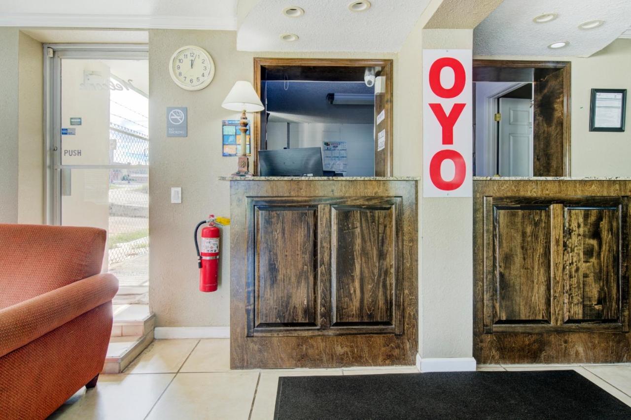 | OYO Hotel Douglas GA US-441