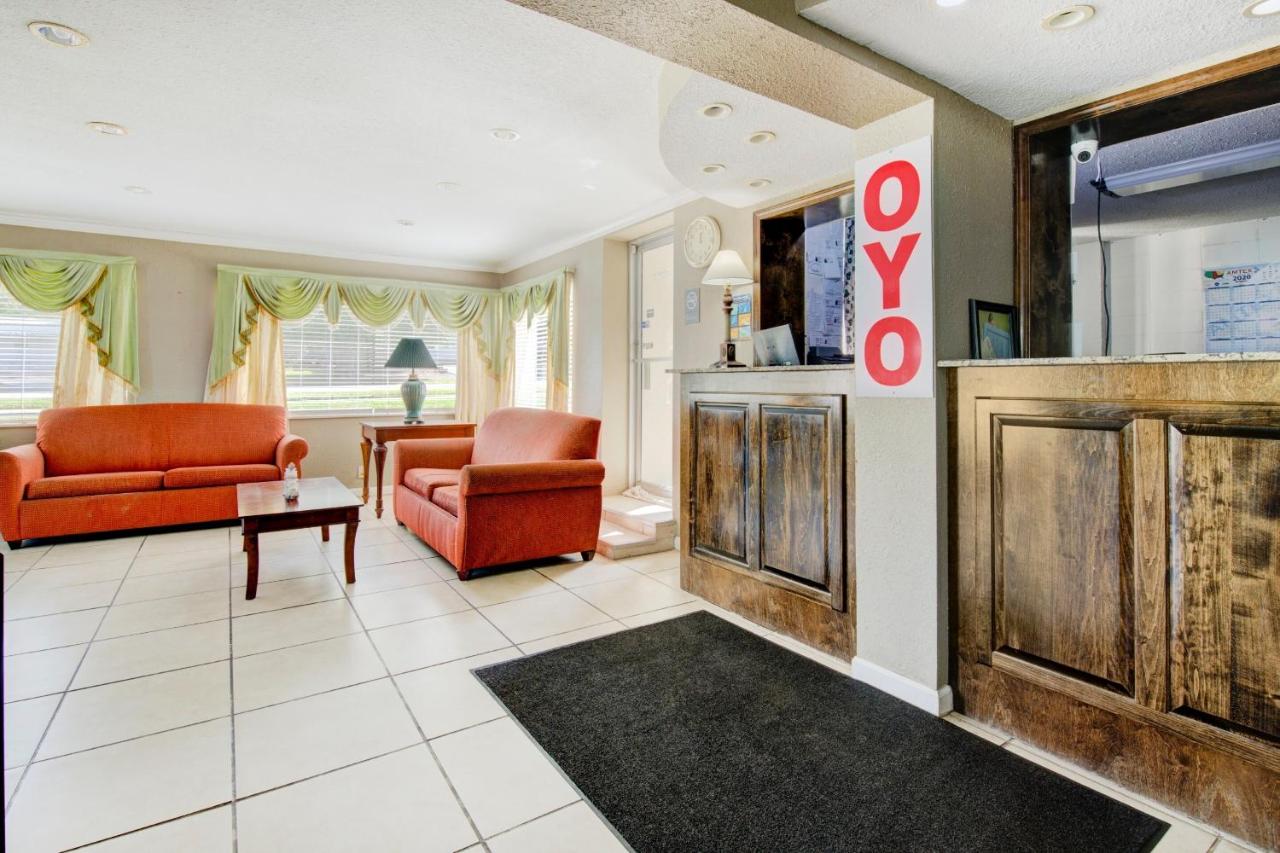 | OYO Hotel Douglas GA US-441