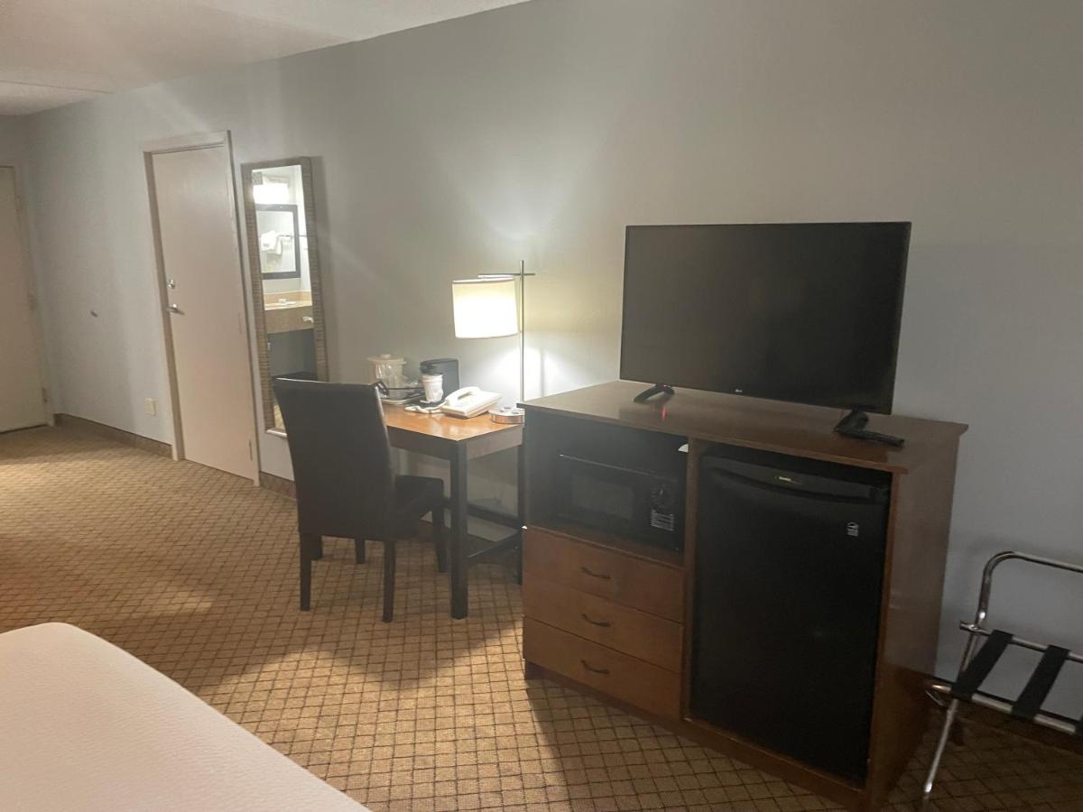 1 King Bed, Premier Junior Suite, Non-Smoking at AmericInn by Wyndham Hartford WI