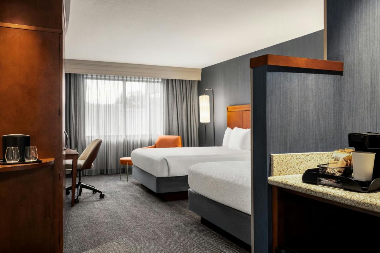 Queen Room with Two Queen Beds at Courtyard by Marriott Burlington Mt. Holly Westampton