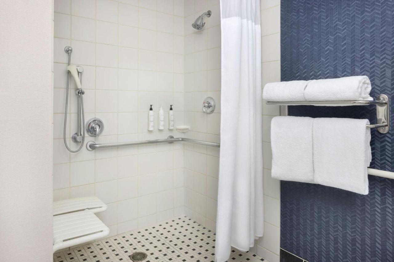| Fairfield Inn & Suites by Marriott Turlock