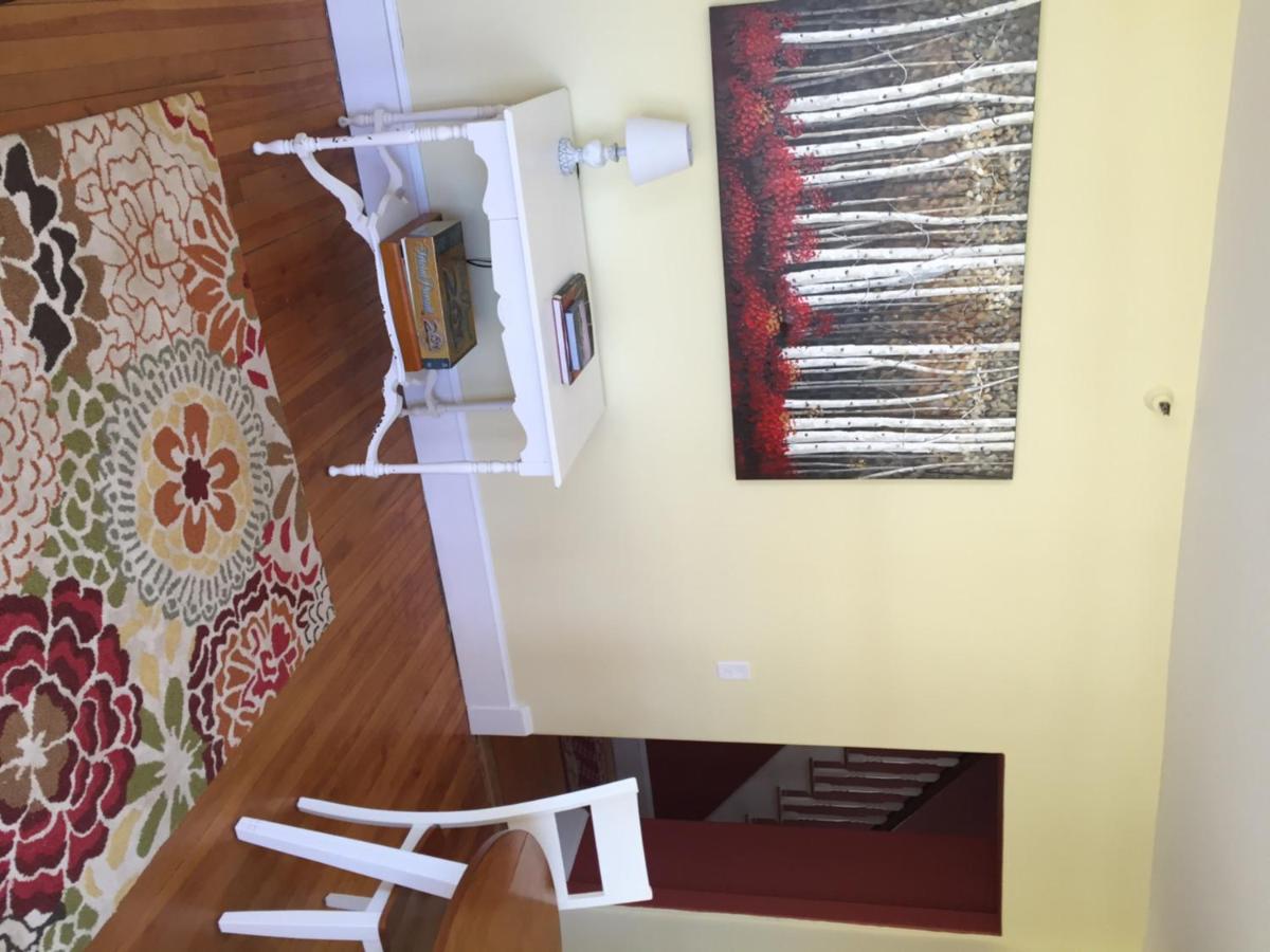 | James Place Inn Bed and Breakfast
