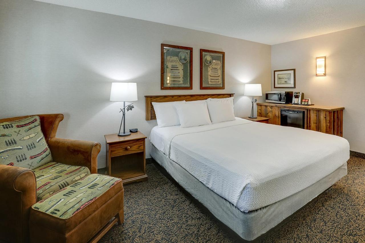 | Stoney Creek Hotel St. Joseph