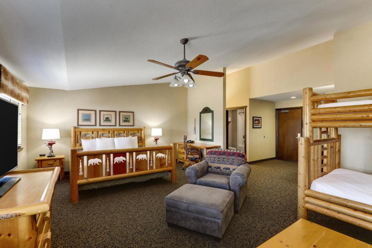 | Stoney Creek Hotel St. Joseph