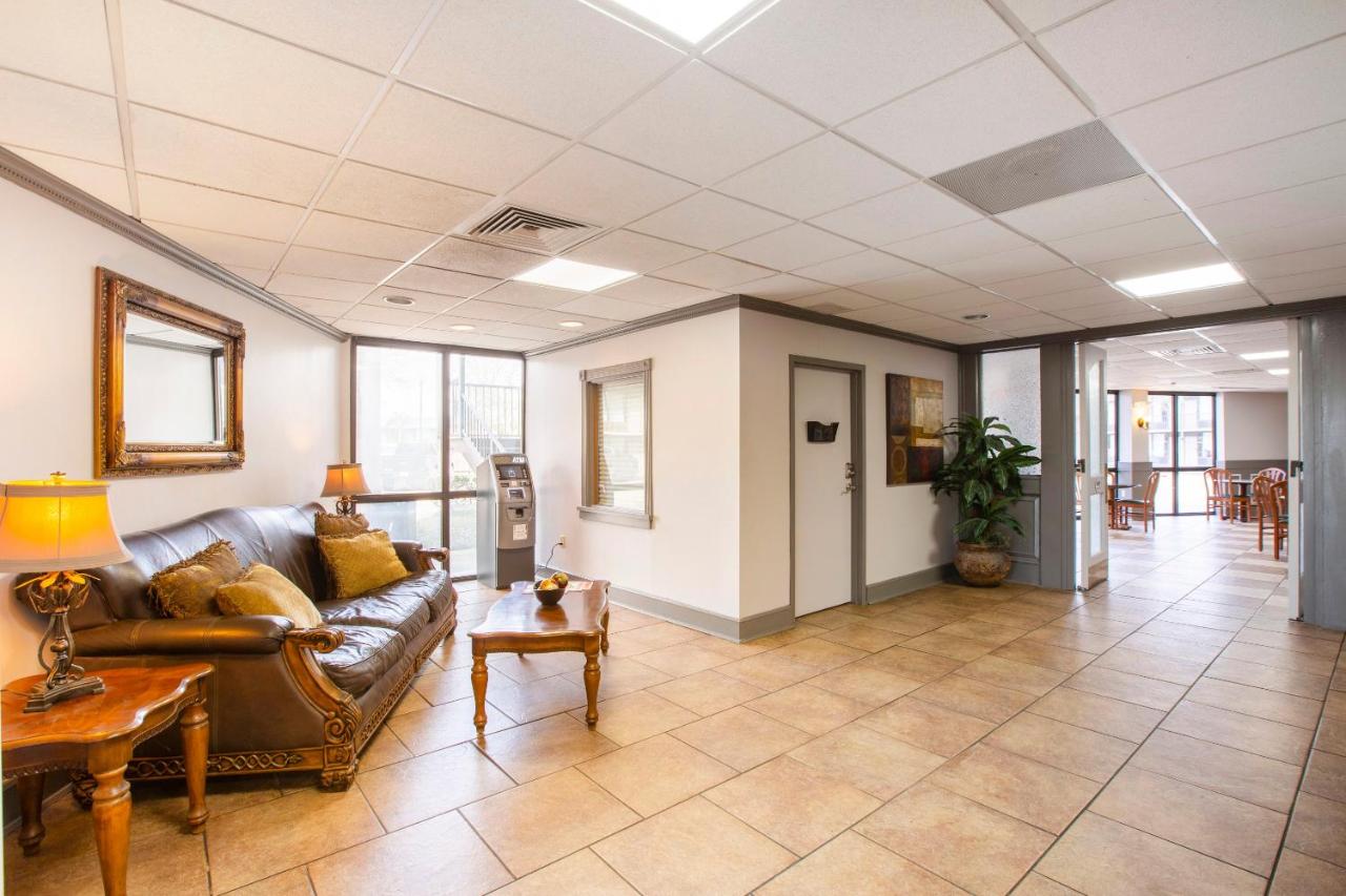 | OYO Hotel Port Allen LA I-10 West