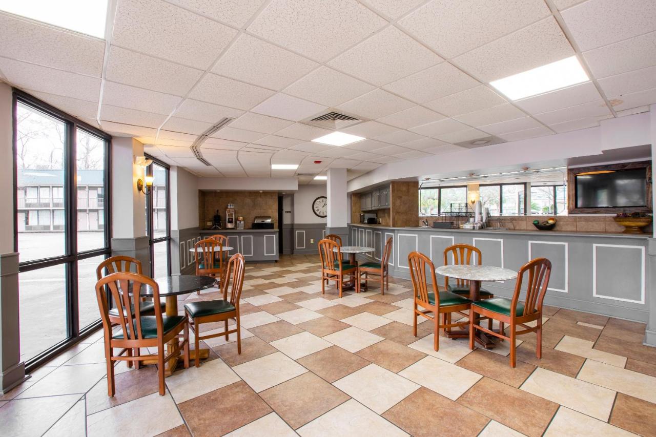 | OYO Hotel Port Allen LA I-10 West