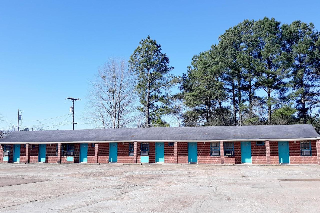 | OYO Hotel Durant MS Bowling Green Rd