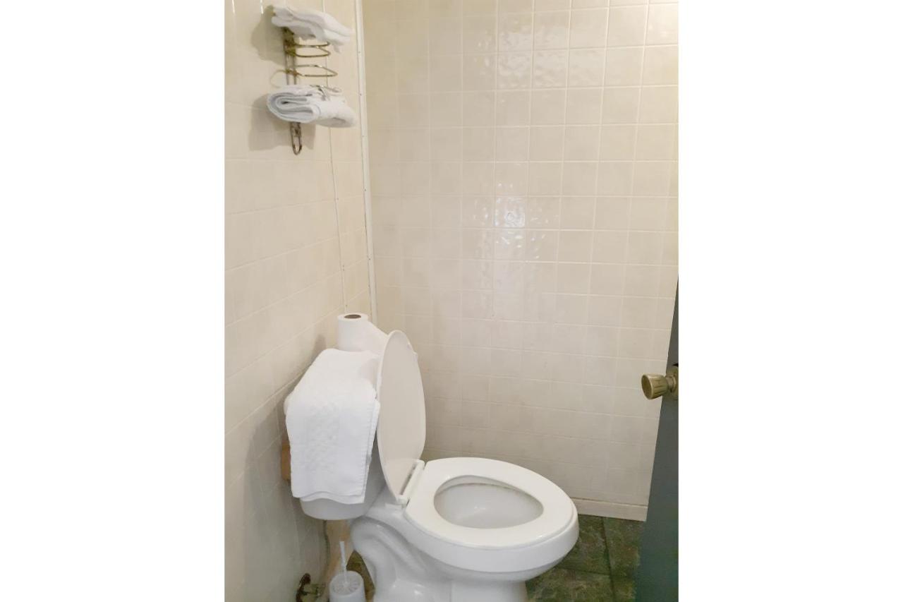 | OYO Hotel Durant MS Bowling Green Rd
