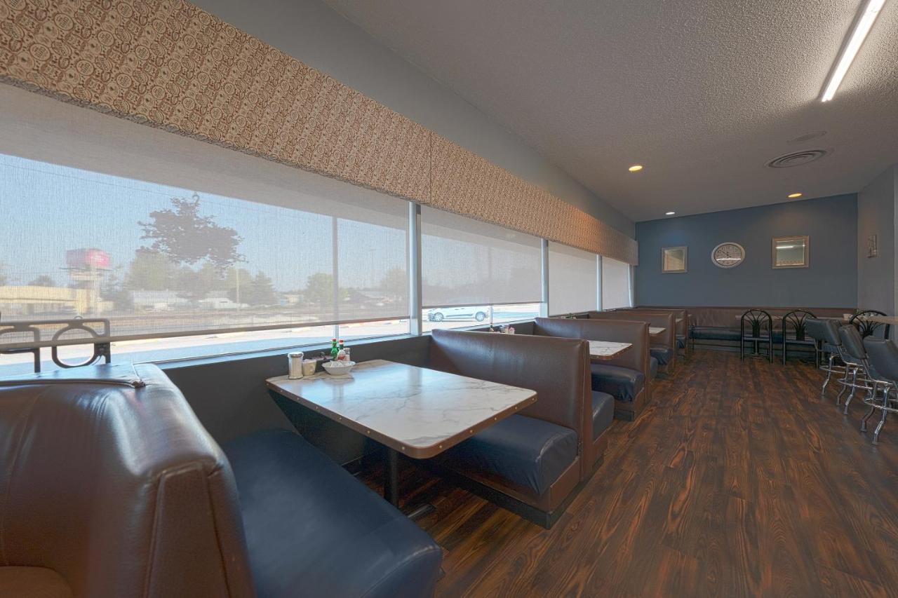  | OYO Hotel St Helens OR