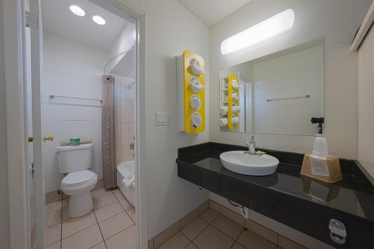  | OYO Hotel St Helens OR