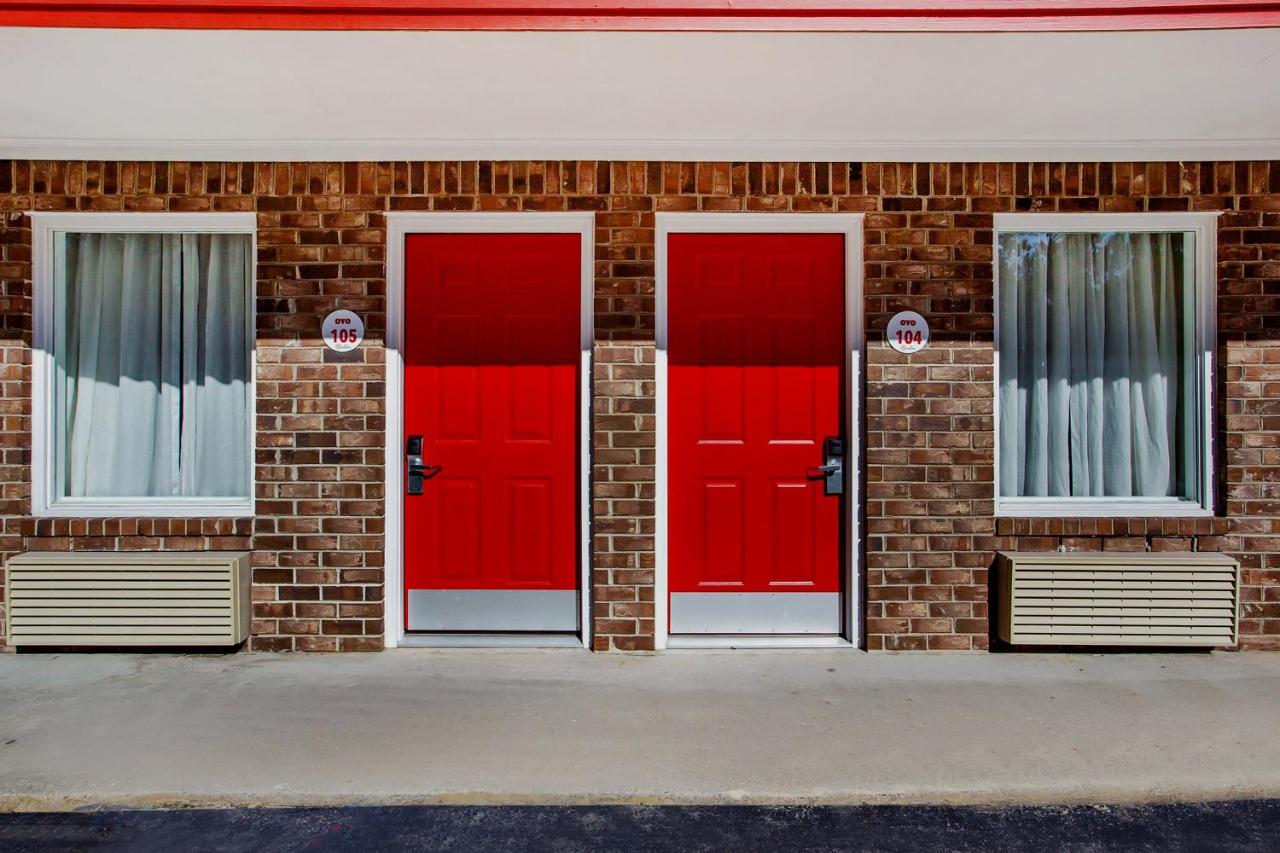 | OYO Hotel Ridgeland East