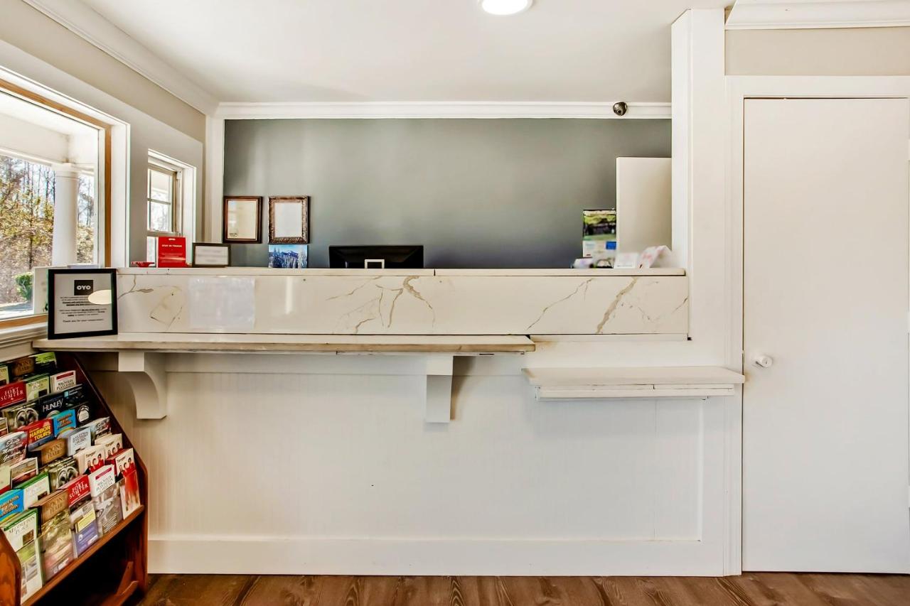 | OYO Hotel Ridgeland East