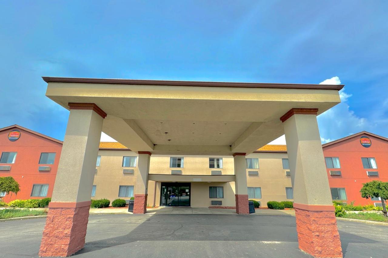  | FairBridge Inn & Suites Batavia - Darien Amusement Park