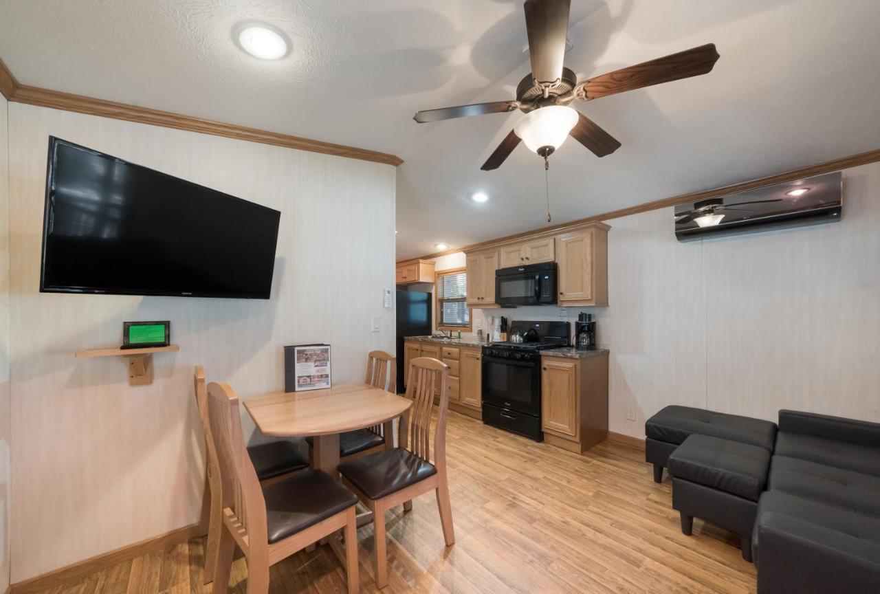 | Moody Beach Camping Resort 28 ft. Park Model 6