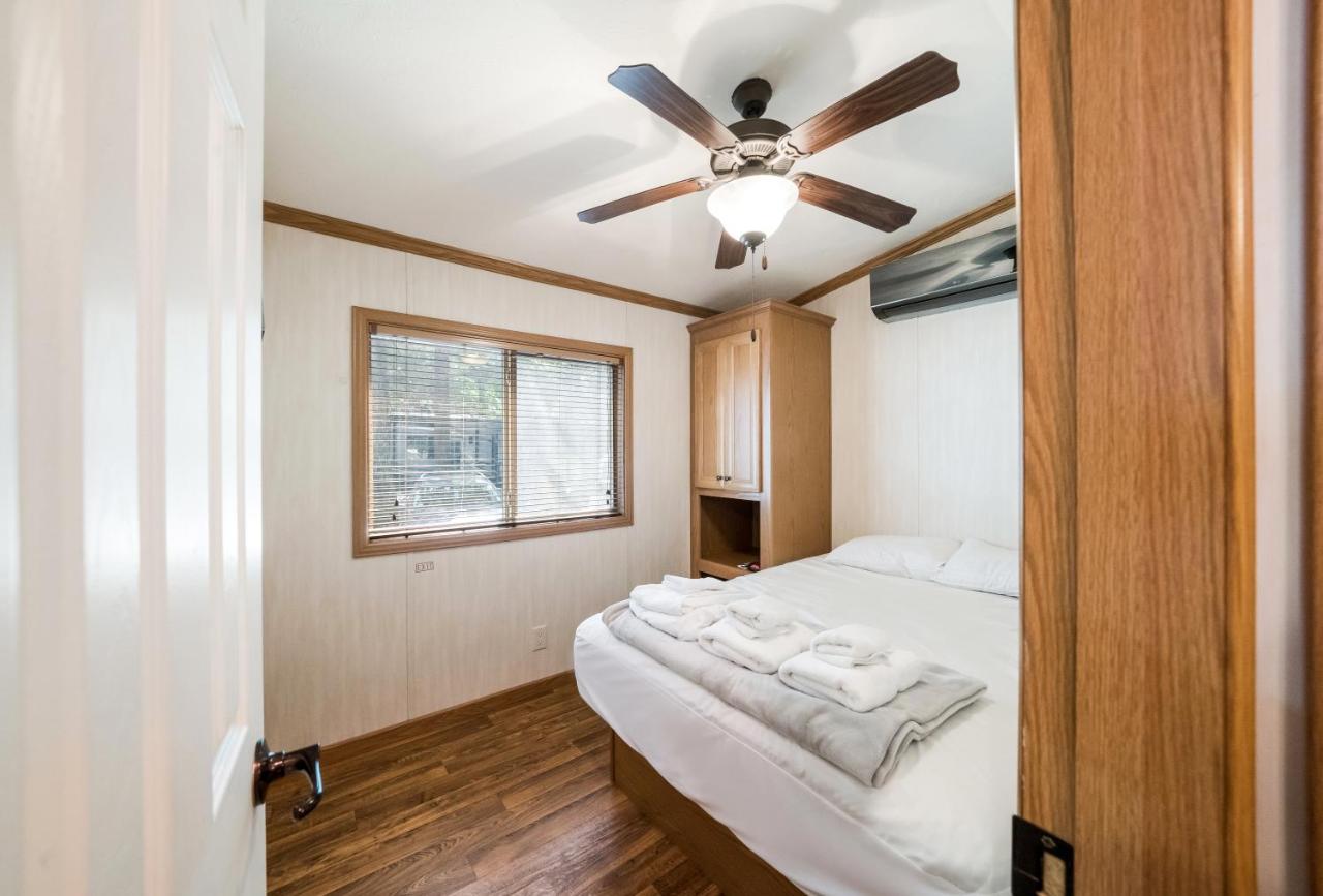 | Moody Beach Camping Resort 28 ft. Park Model 6