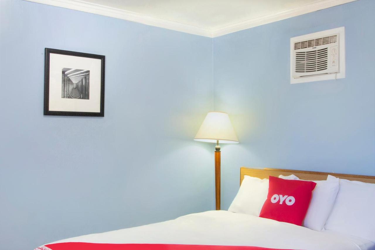 Double Room Smoking at OYO Hotel Wilkes-Barre East