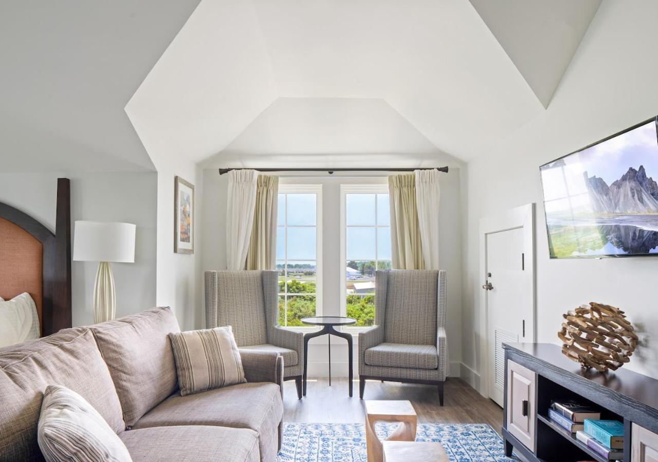 | The Inn at Chesapeake Bay Beach Club