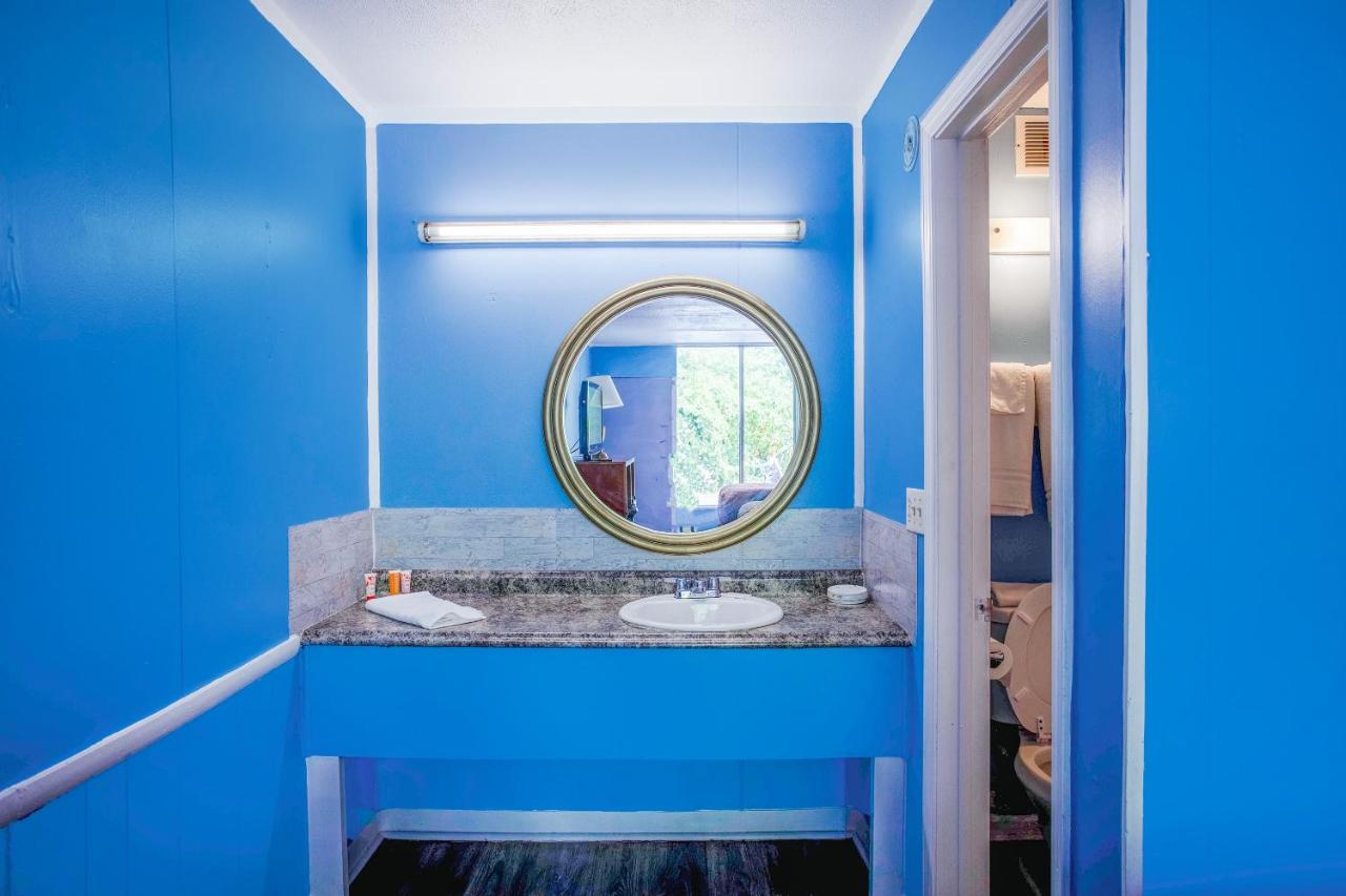 Double Room with Two Double Beds Smoking at OYO Inn Kernersville