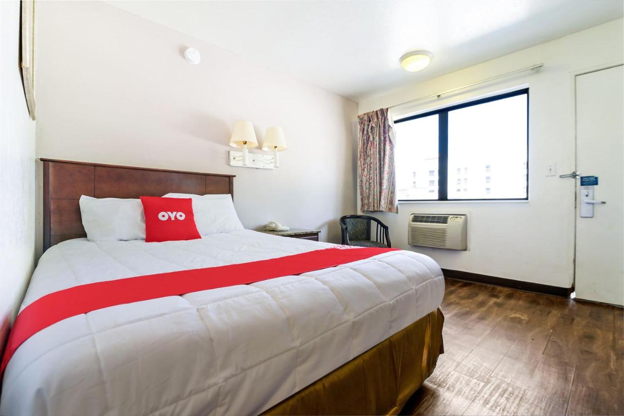 | OYO Hotel South Bend - Campus