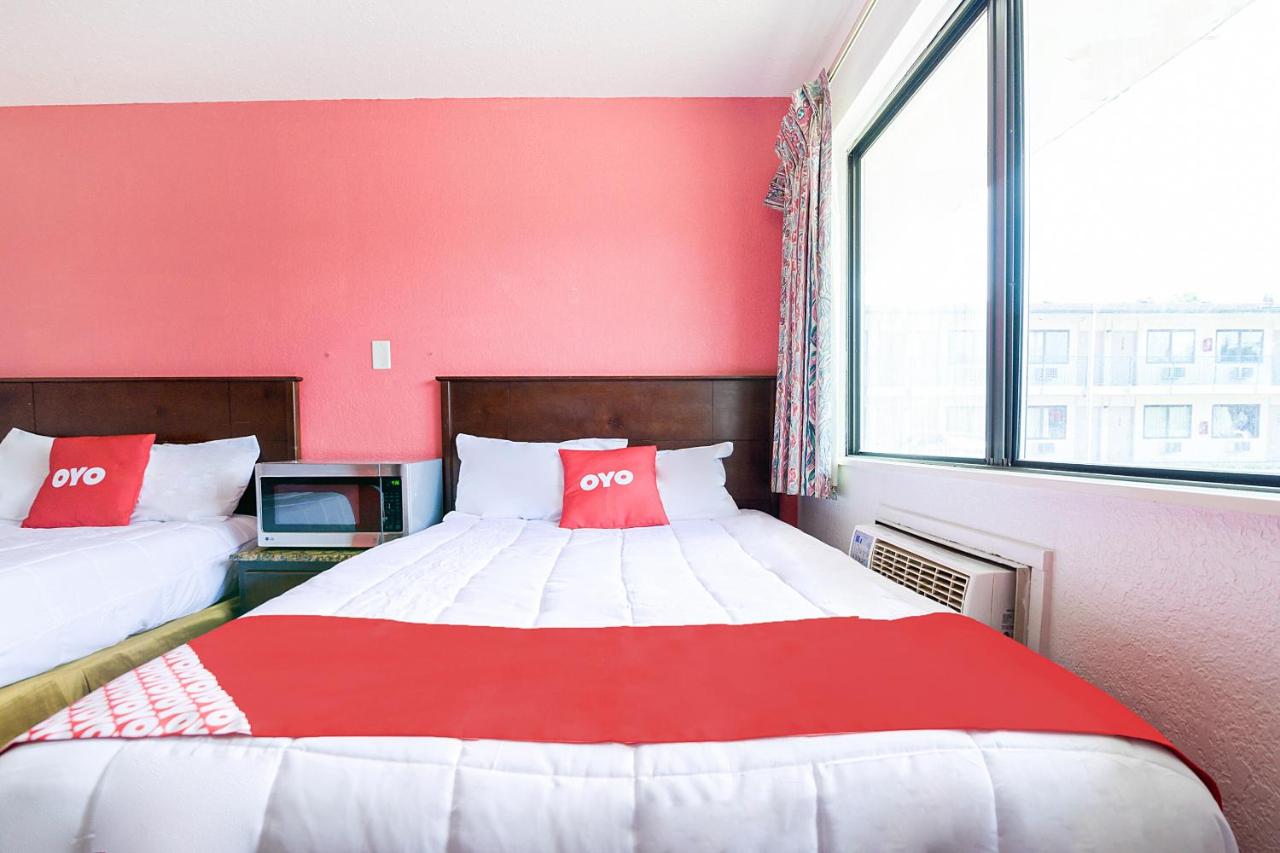 | OYO Hotel South Bend - Campus