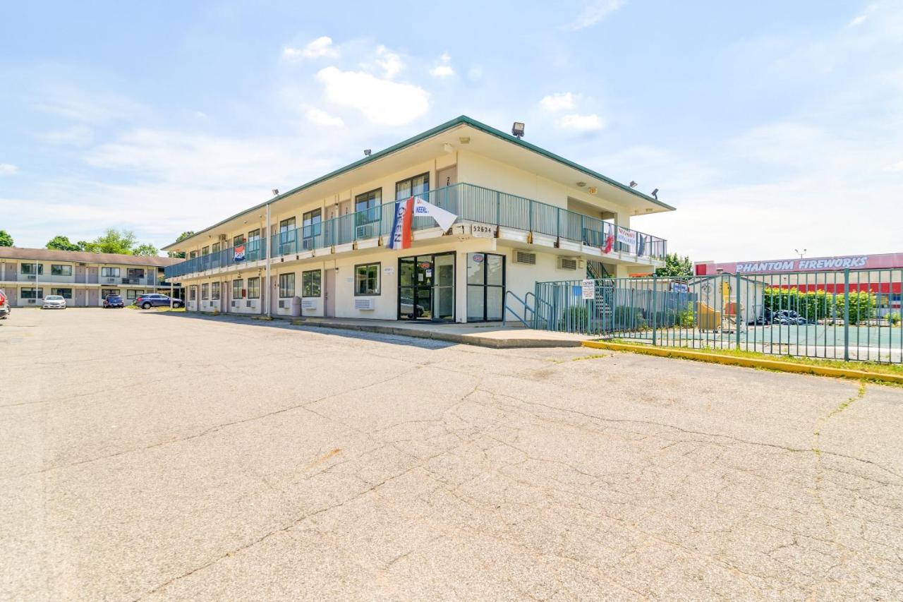 | OYO Hotel South Bend - Campus
