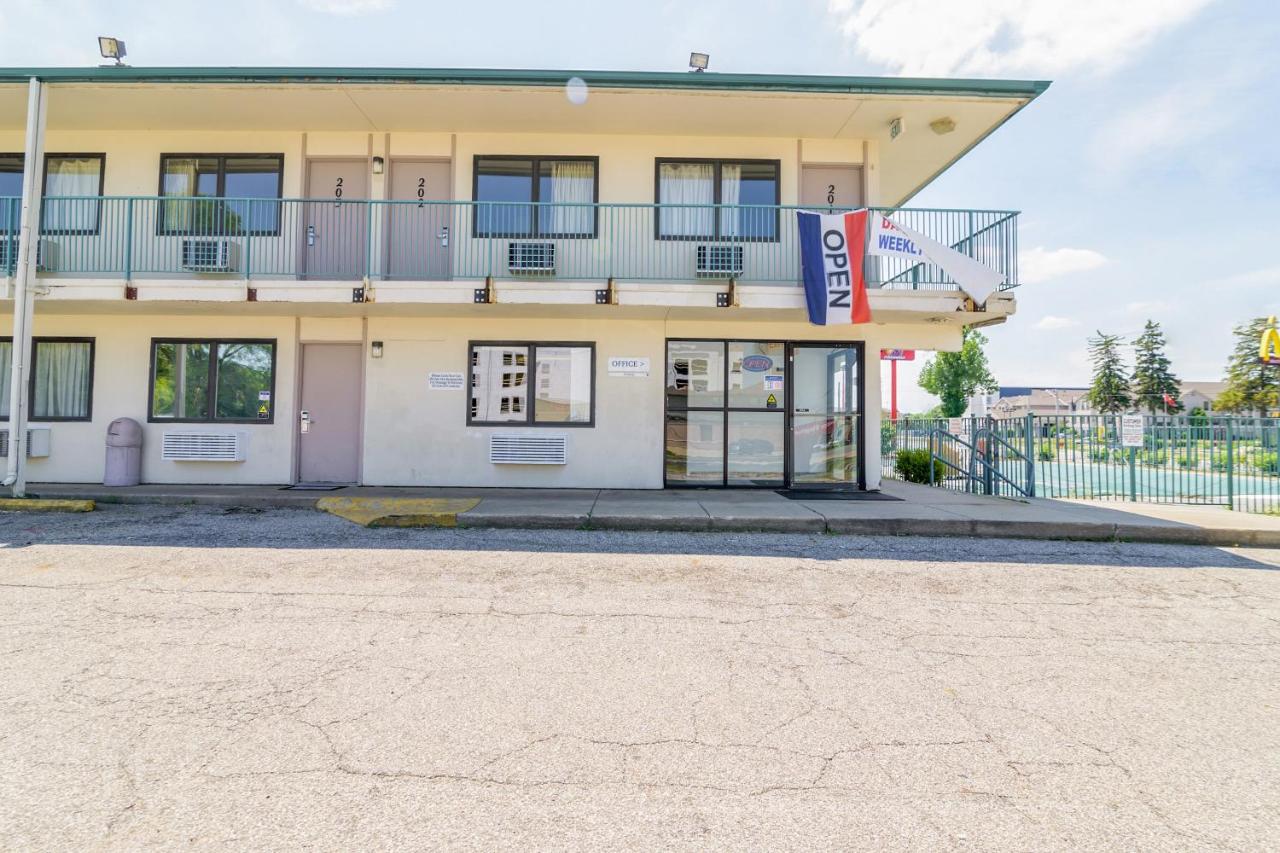 | OYO Hotel South Bend - Campus