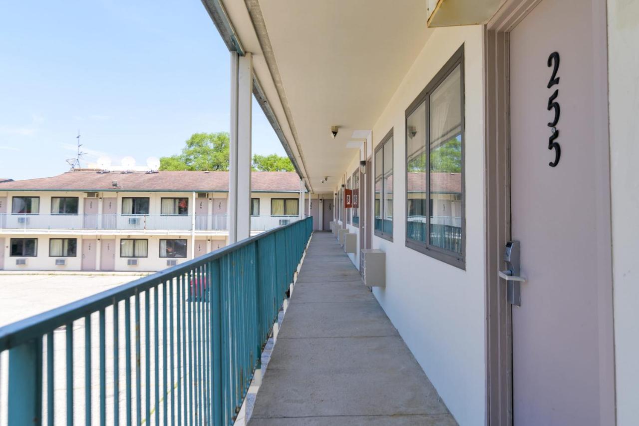 | OYO Hotel South Bend - Campus