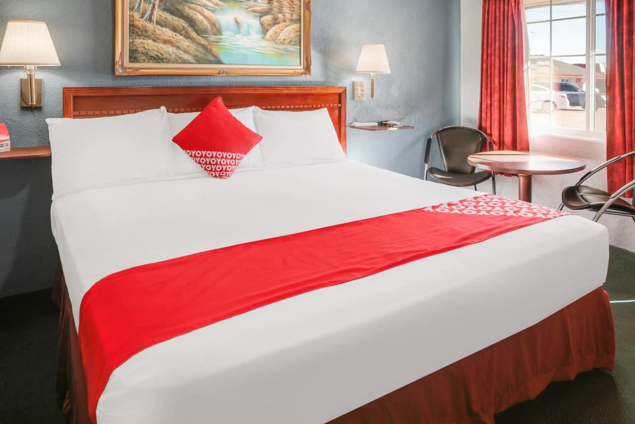 King Room at OYO Hotel Liberal, Kansas