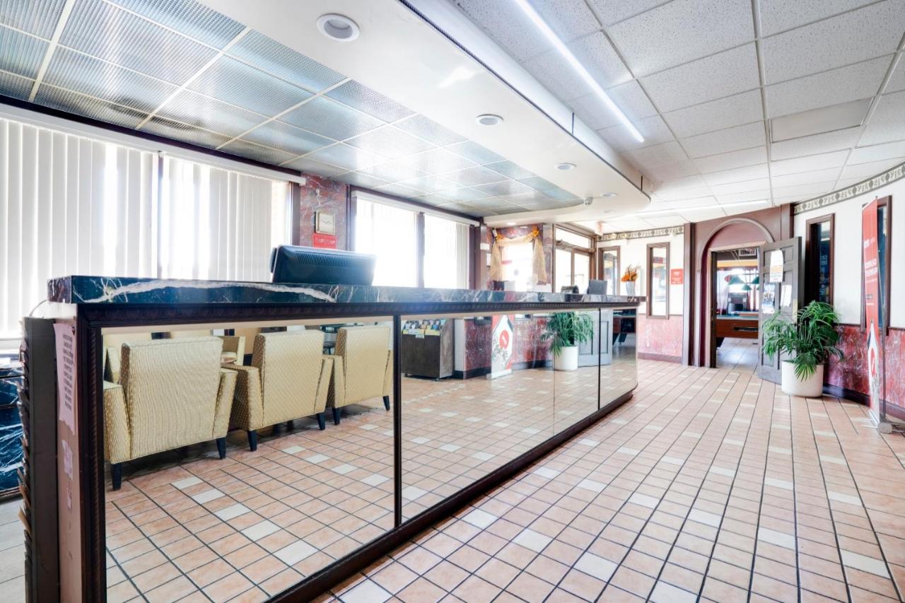 | OYO Hotel Wade/Fayetteville I-95 South