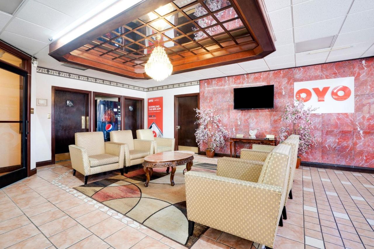 | OYO Hotel Wade/Fayetteville I-95 South