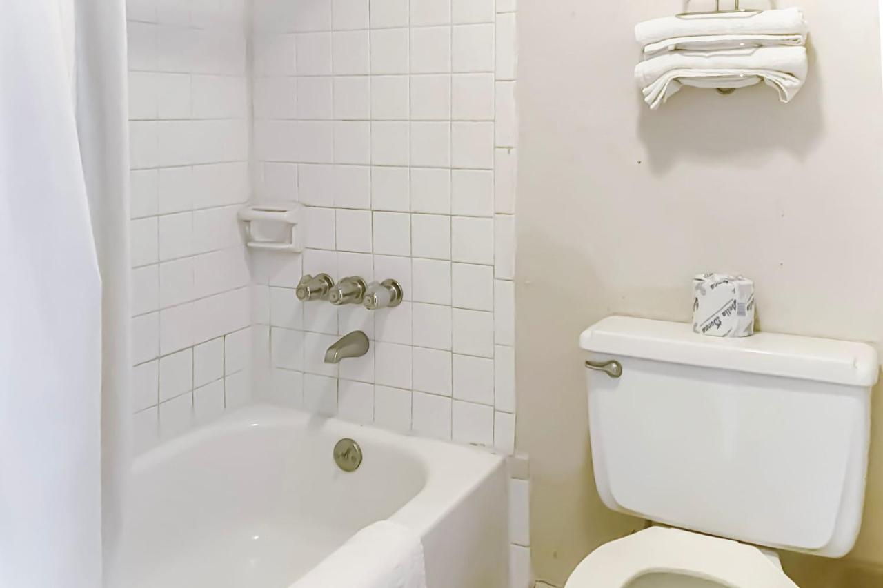  | OYO Hotel Alice TX Hwy 281 West