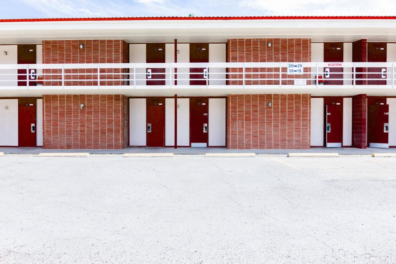  | OYO Hotel Alice TX Hwy 281 West