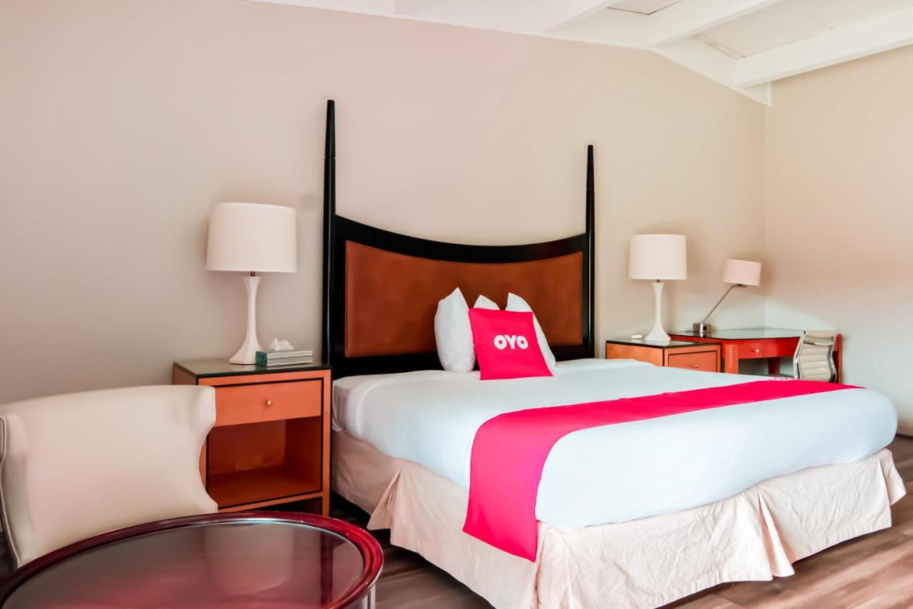  | OYO Hotel Alice TX Hwy 281 West