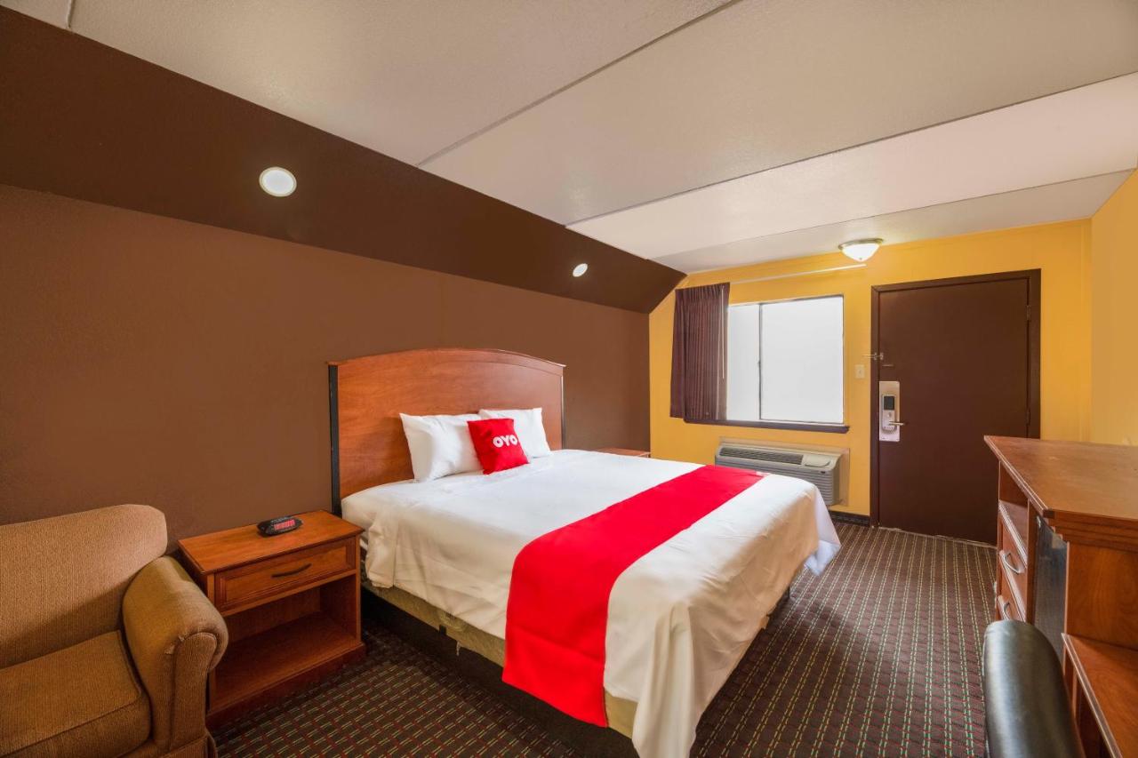  | Oyo Hotel Odessa TX, East Business 20