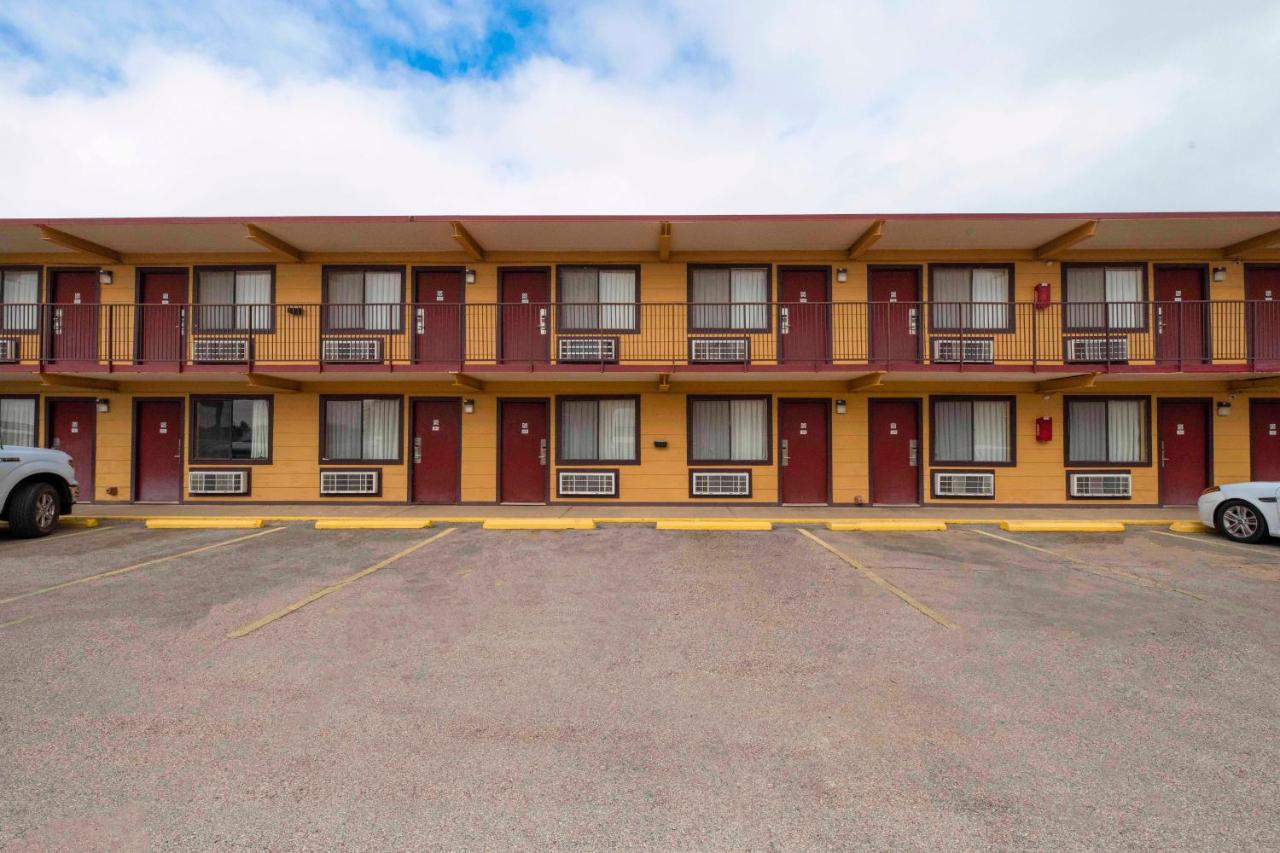  | Oyo Hotel Odessa TX, East Business 20