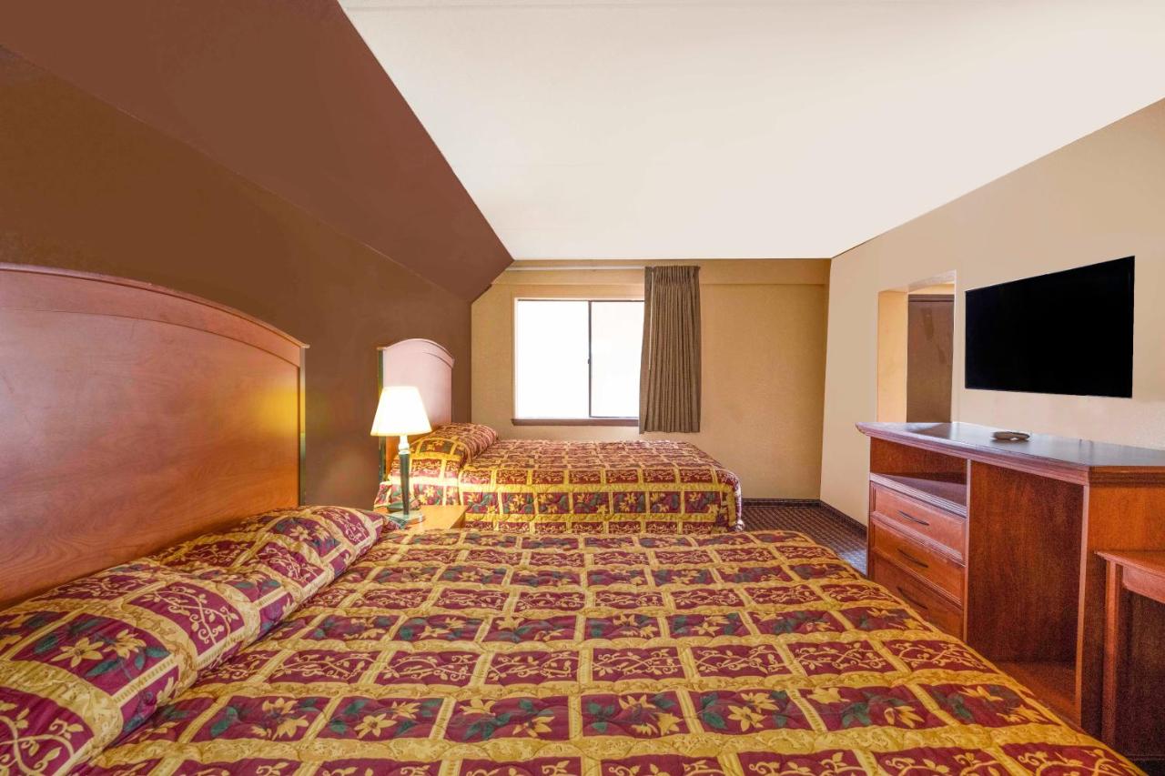  | Oyo Hotel Odessa TX, East Business 20