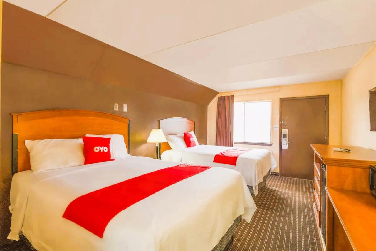  | Oyo Hotel Odessa TX, East Business 20