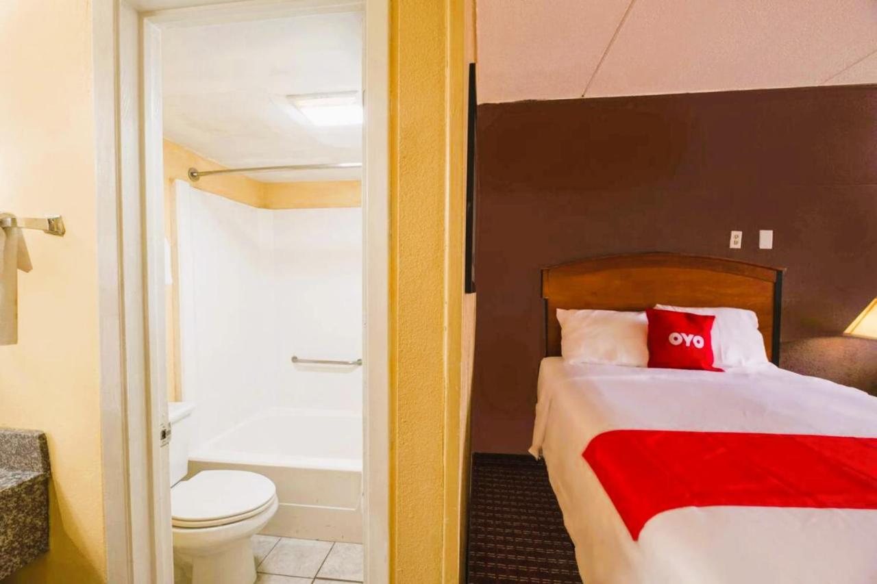  | Oyo Hotel Odessa TX, East Business 20