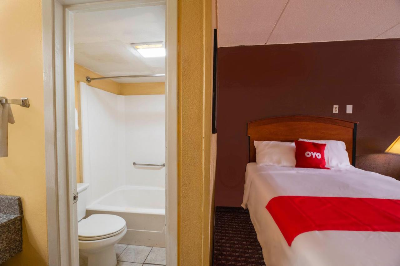  | Oyo Hotel Odessa TX, East Business 20