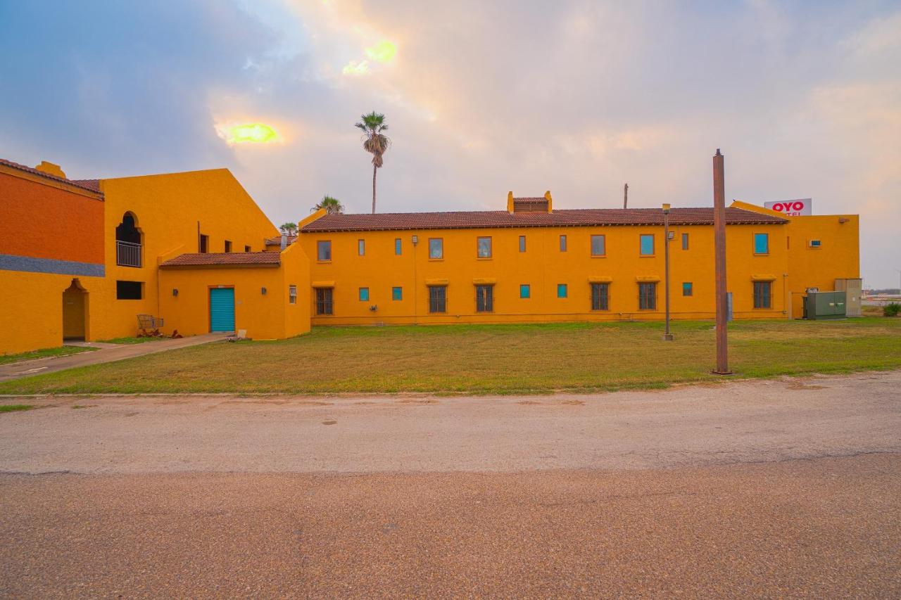 | OYO Hotel Kingsville - Hwy 77