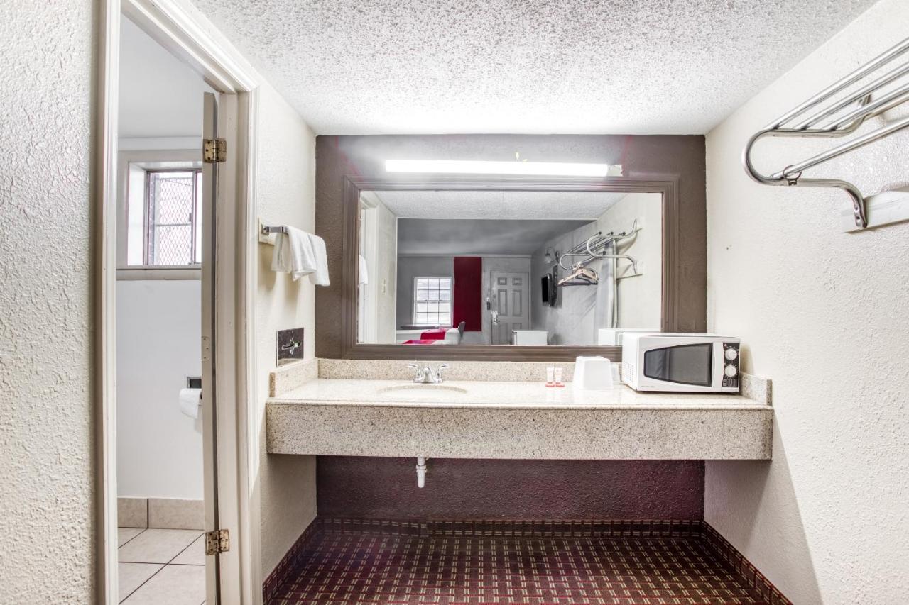 | OYO Hotel Bald Knob AR Hwy 64