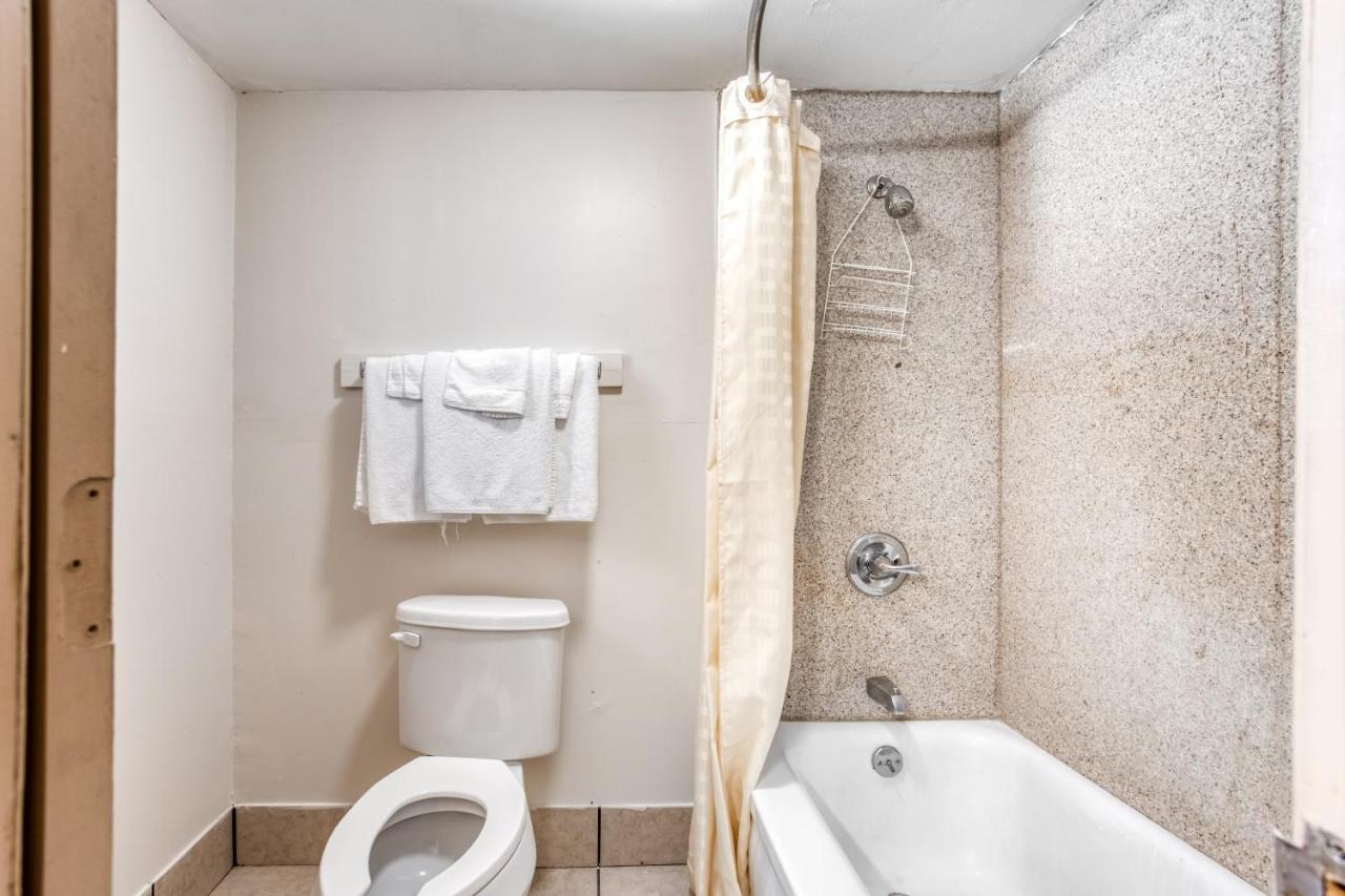 | OYO Hotel Bald Knob AR Hwy 64