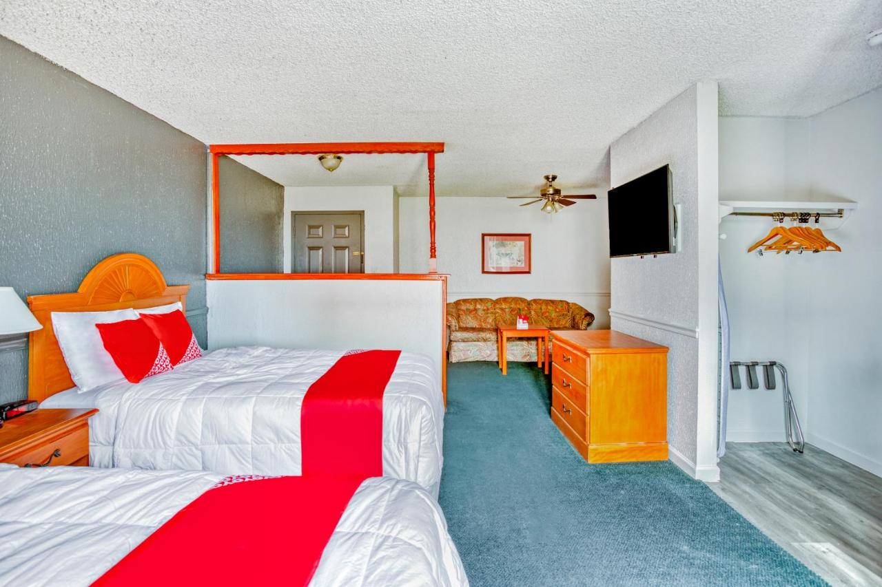  | OYO Townhouse Tulsa Woodland Hills