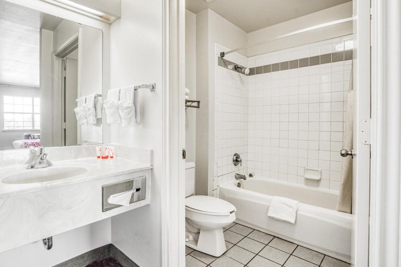 Double Room with Two Double Beds at OYO Hotel Wichita Falls I-44 Sheppard Airforce
